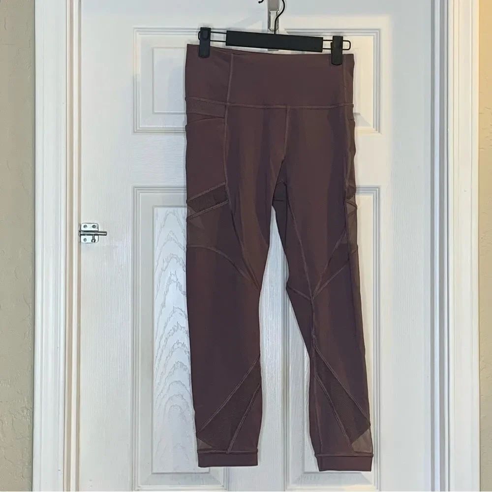 Lululemon Mesh In Motion Crop *23" Antique Bark Size 6
